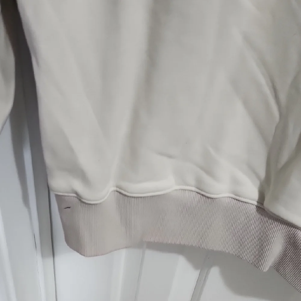 Cozy Oversized Two Tone Turtleneck Sweater With Pockets - Picture 6 of 10